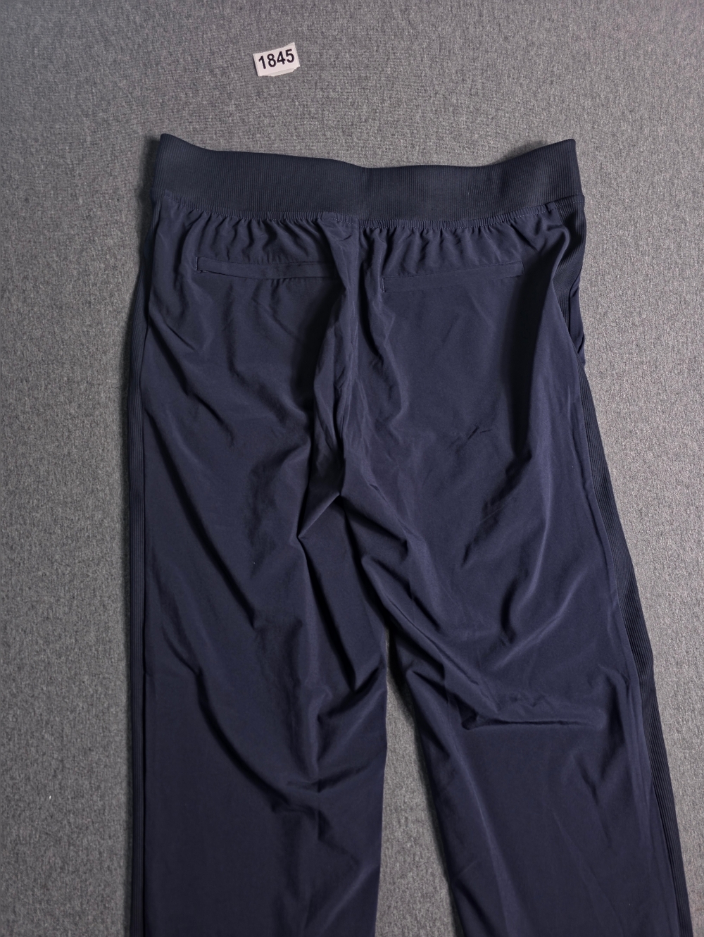 Athleta Navy Workout Pants. Size 10. Pockets. Athleisure. Casual. Everyday